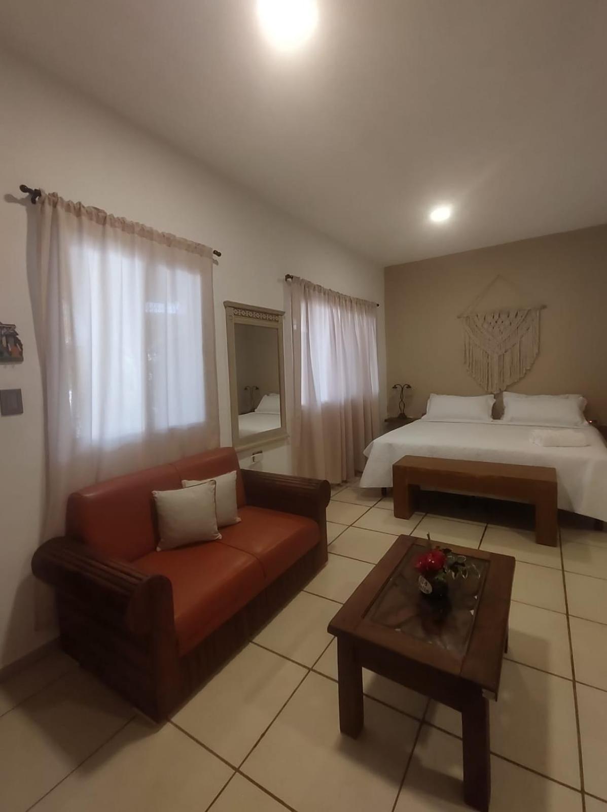Quinta Rosita Bed & Breakfast ตีคัล ภายนอก รูปภาพ