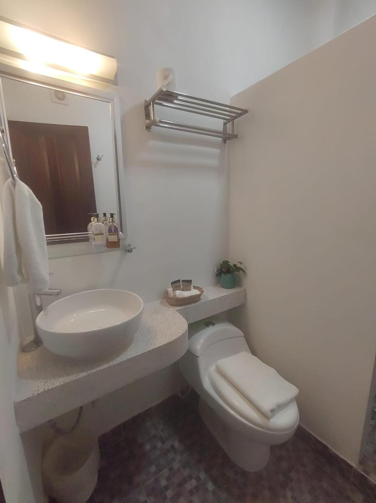 Quinta Rosita Bed & Breakfast ตีคัล ภายนอก รูปภาพ