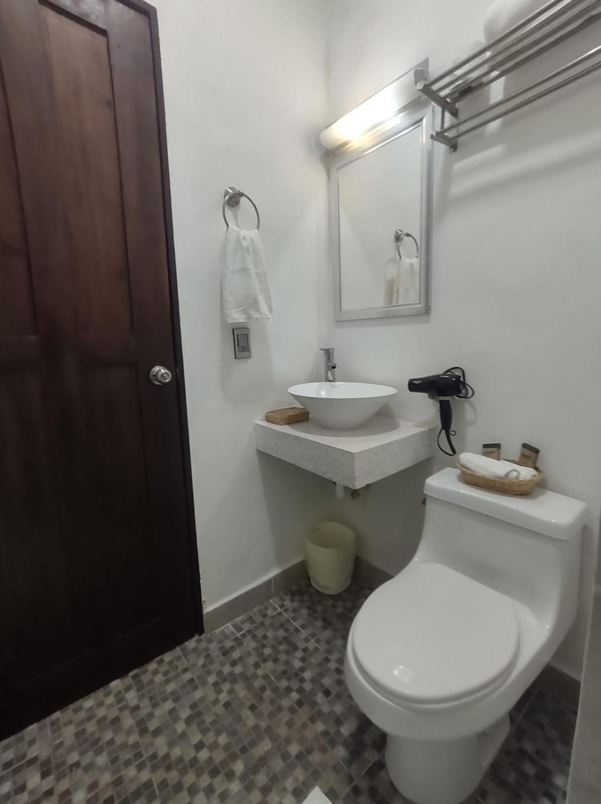 Quinta Rosita Bed & Breakfast ตีคัล ภายนอก รูปภาพ